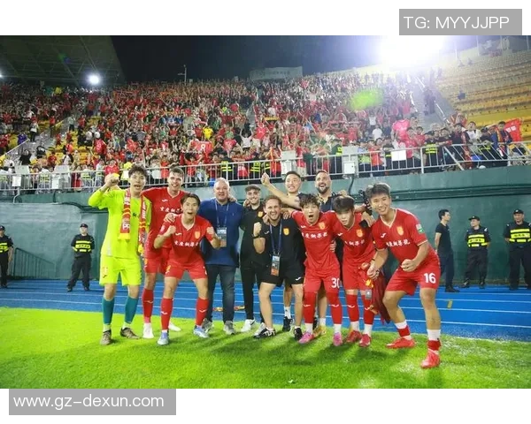 广州足球队逆袭之路揭秘世界锦标赛背后的拼搏与荣耀