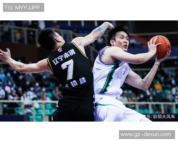 成都足球队以63分领跑总决赛积分榜展现强劲实力